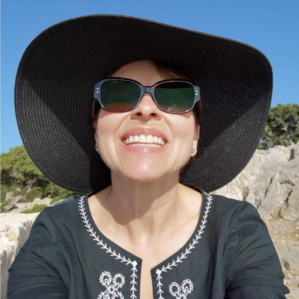 Meet your Posher, Andrea